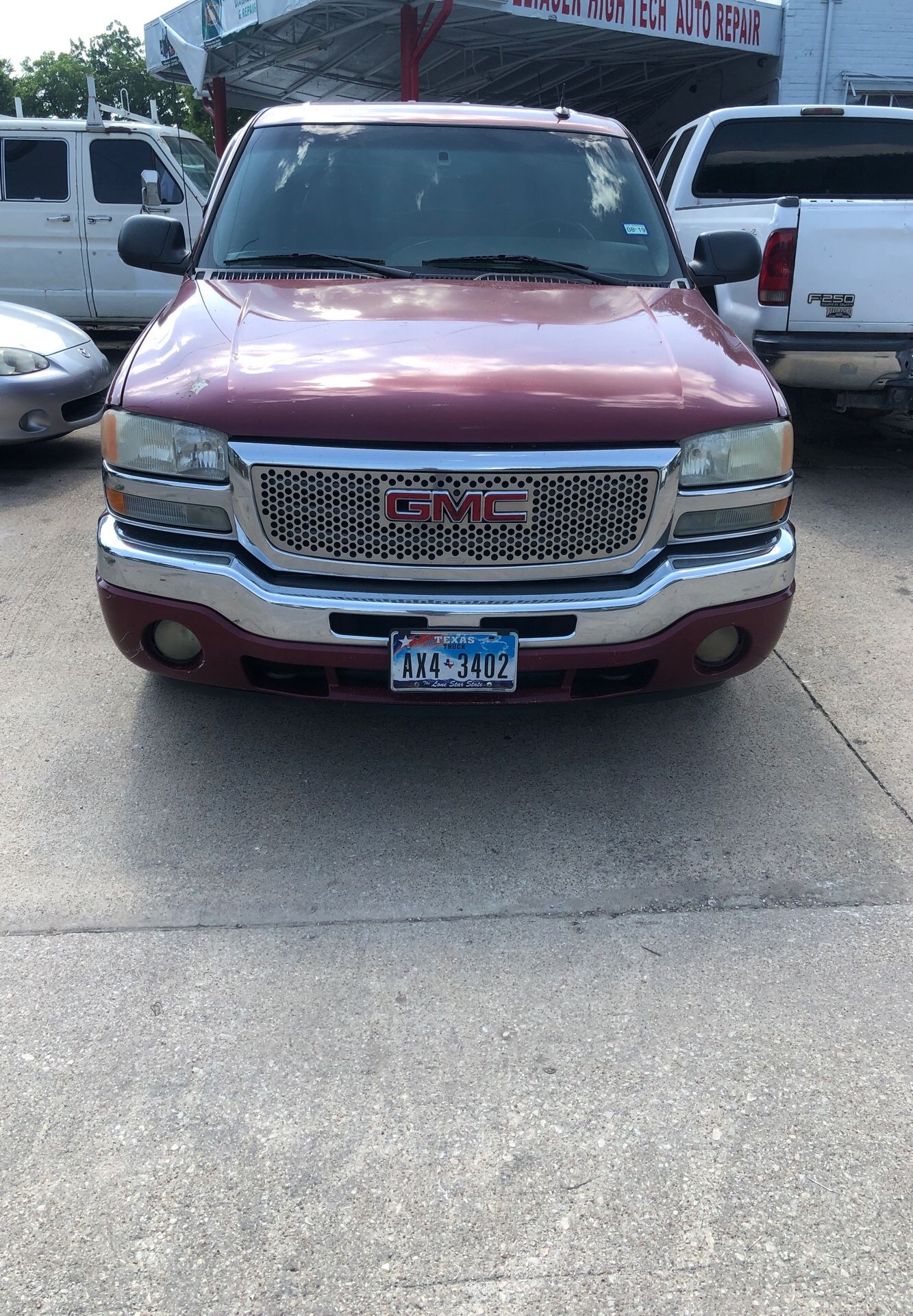 (Parting out) 2006 GMC Sierra