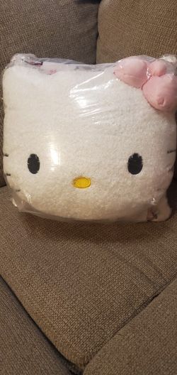 Hello Kitty Decorative Pillow Set