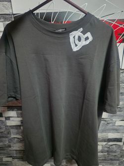 Brand new  mens tshirt size L