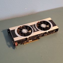 XFX AMD Radeon HD 7950 Graphic Card, 3 GB DDR5 SDRAM
