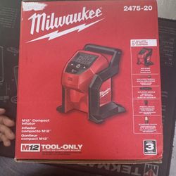 Milwaukee Compact Inflator 