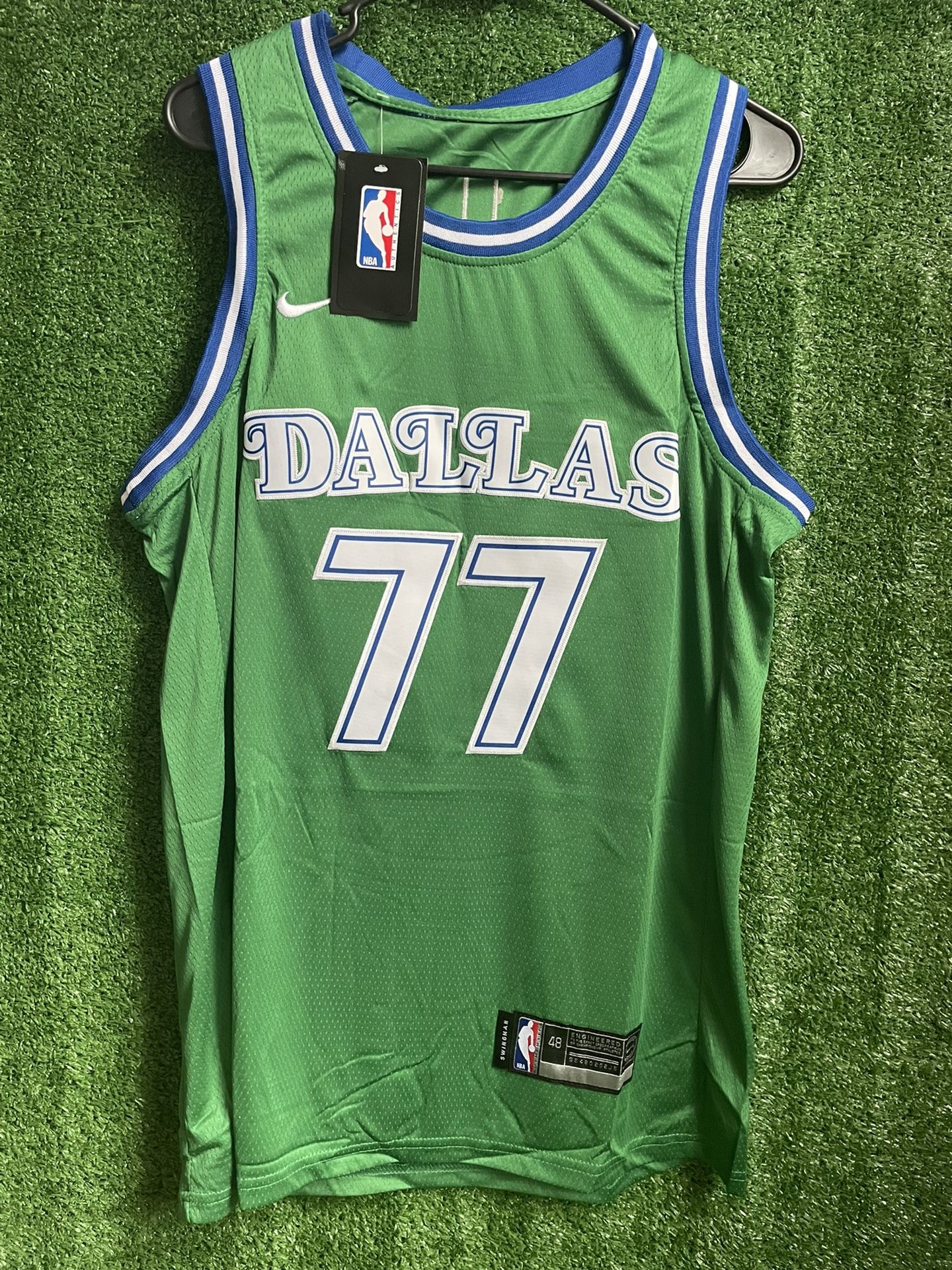 LUKA DONCIC DALLAS MAVERICKS NIKE JERSEY BRAND NEW WITH TAGS SIZES MEDIUM, LARGE AND XL AVAILABLE