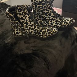 Women’s Boots