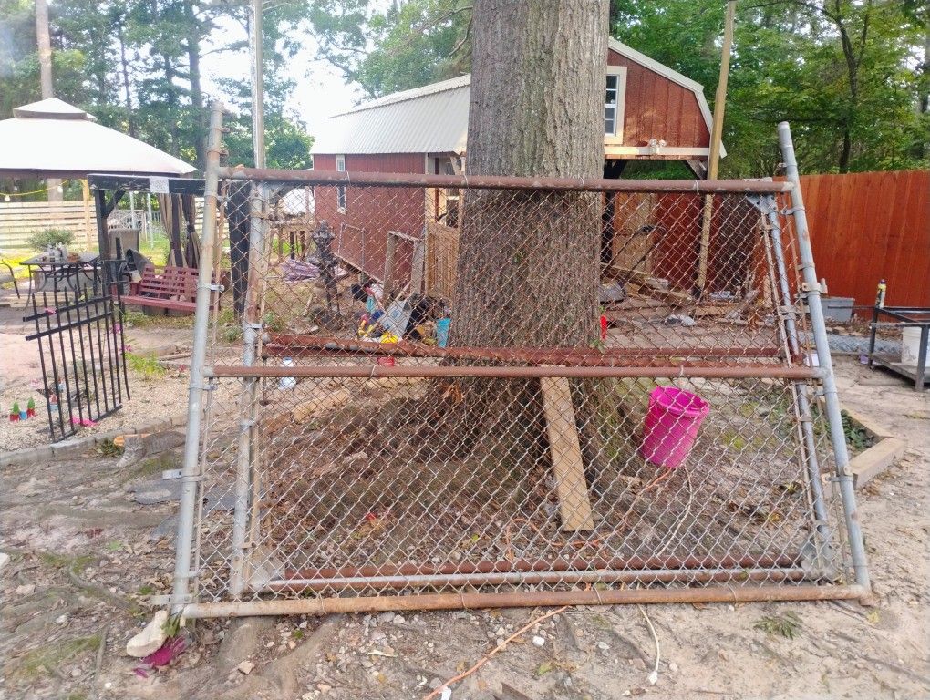 Commercial Gate
