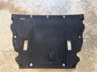 2013-2020 Ford Fusion Engine Splash Guard Shield F01228126 / DG9Z6P013E