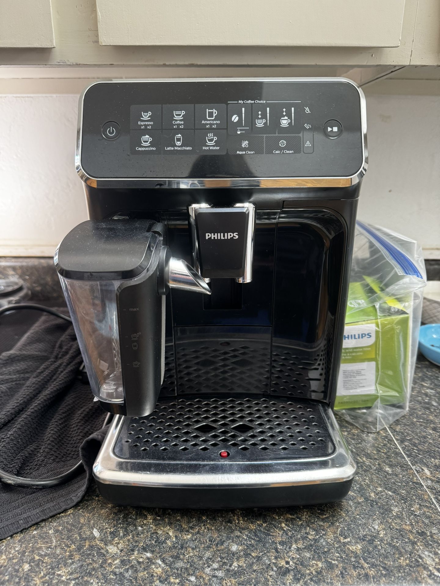 Phillips Saeco 3200 With Latte Go And Filters