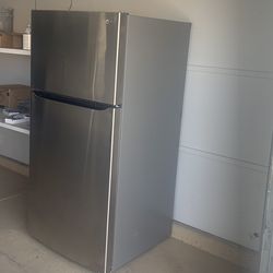 LG refrigerator