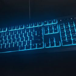 Razer Ornata Chroma Keyboard. NEED GONE ASAP TEXT ME FOR DEALS