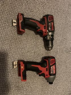 Milwaukee Drill and Impact Drivers 100＄