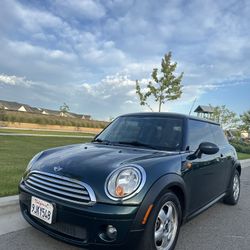 2010 Mini Cooper $5,000