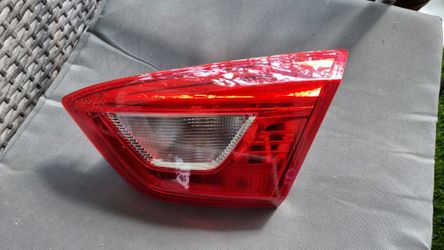 GM Passenger Side Rear Lamp (contact info removed)5