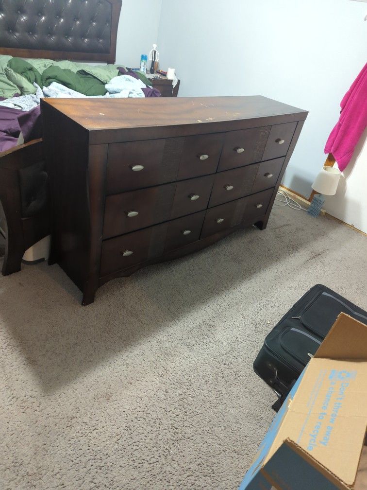 Dark Brown Bedroom Dresser Set