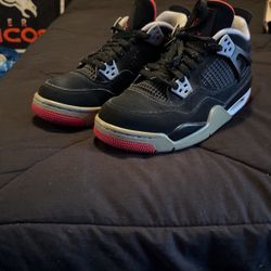 Air Jordan Retro 4