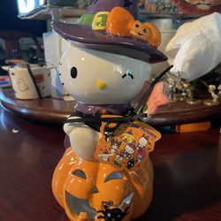 Hello Kitty Witch Candle House