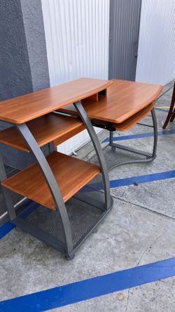 Office desk like new