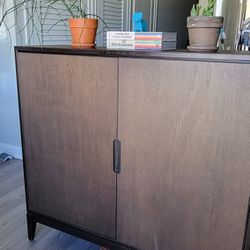 Dark Brown Dresser/Cabinet