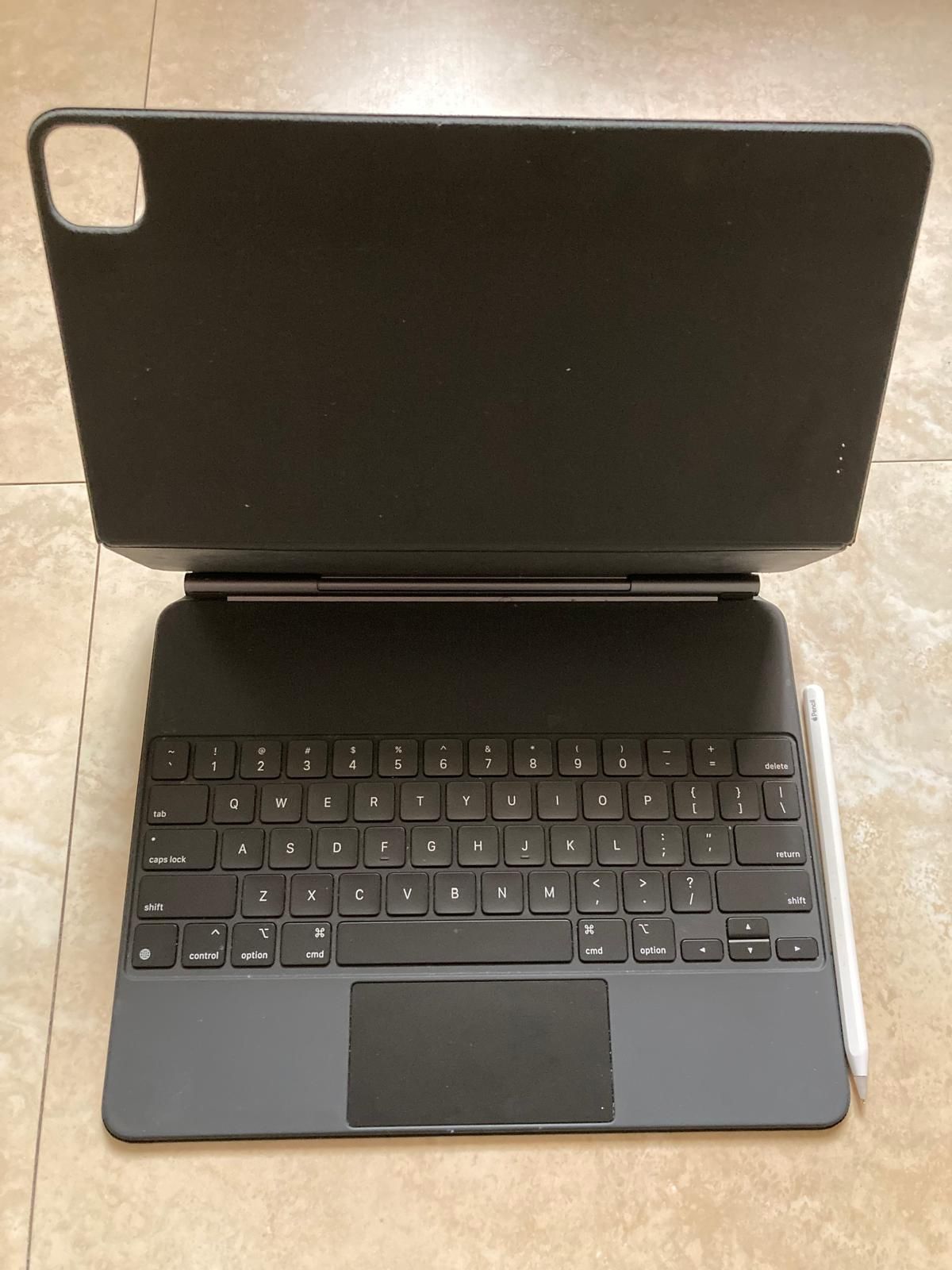 apple magic keyboard…