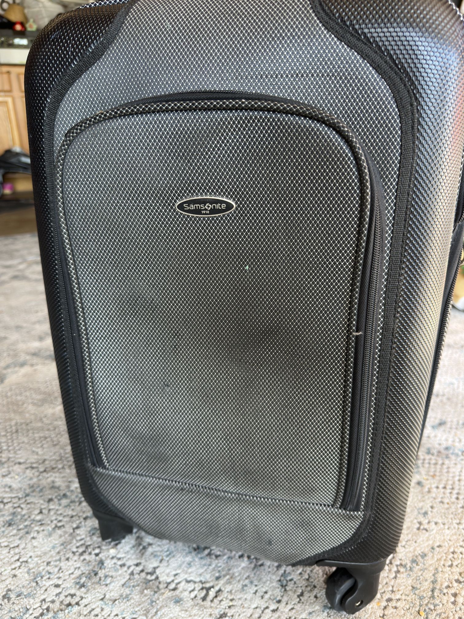 Samsonite Carry On Luggage