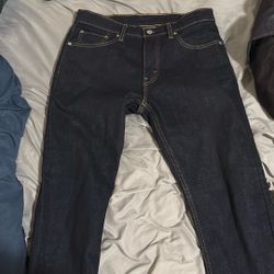Brand New Levi’s 502 32 30