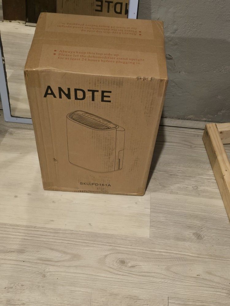 Dehumidifier (New In Box) Never Used
