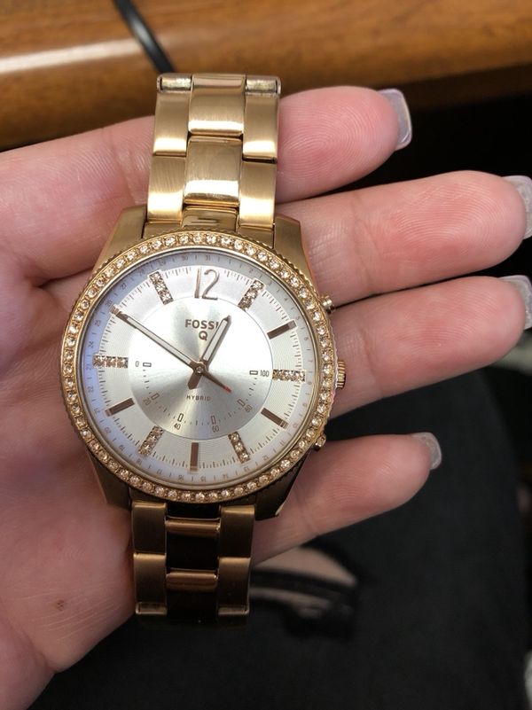 fossil women hybrid watch