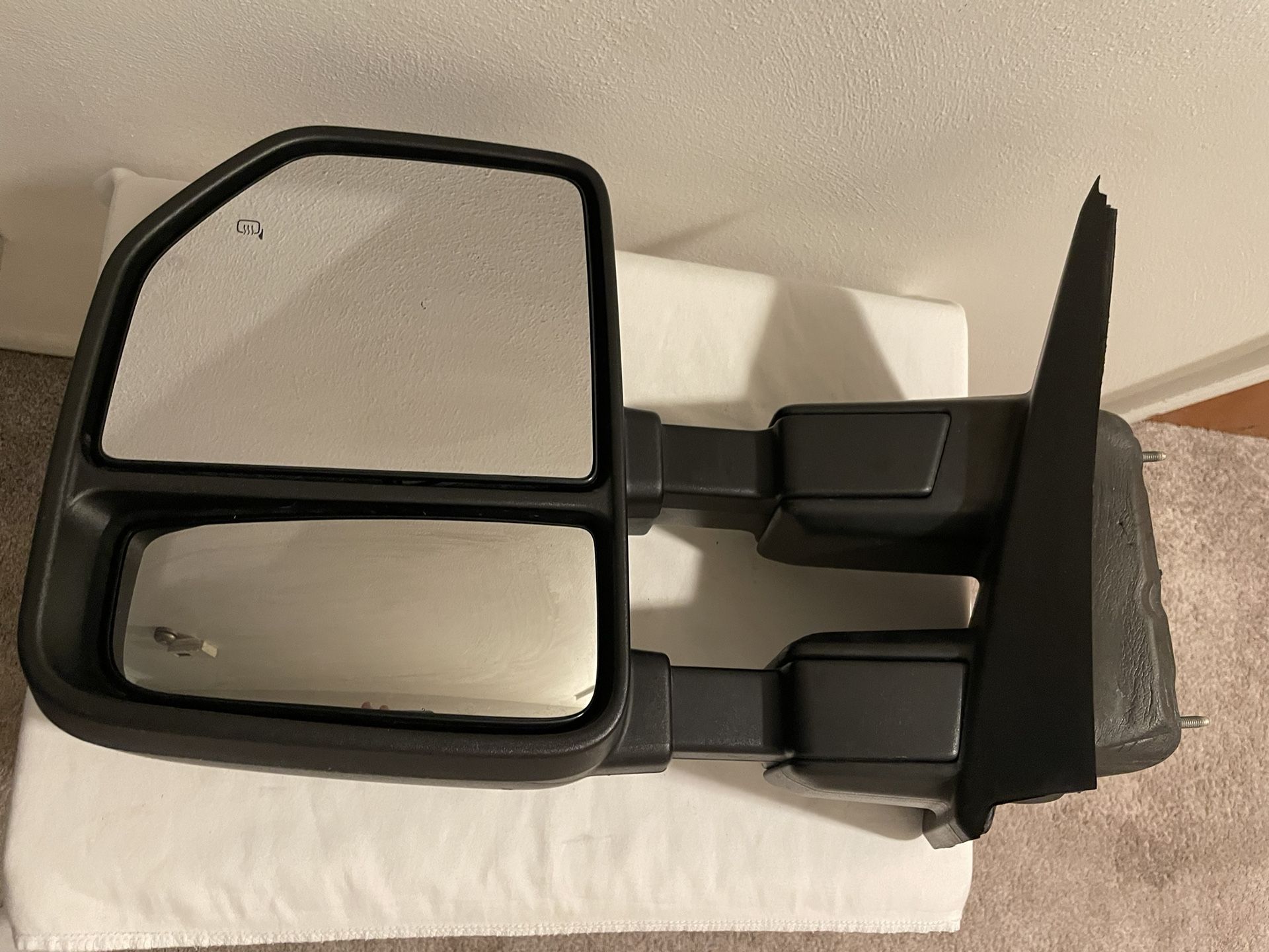 GENUINE OEM  PART NUMBER: LC3B 17682 BB5YGY LEFT HAND (PASSENGER SIDE) BLACK TEXTURED FORD TOW MIRROR
