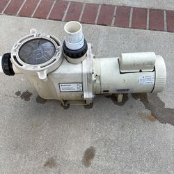 Pool pump three-quarter horsepower