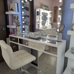 makeup vanity 