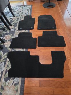 5 pieces Genuine OEM Mopar carpet floor mats for a 2022 Dodge Durango