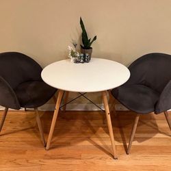 Small Dining Table With Chairs