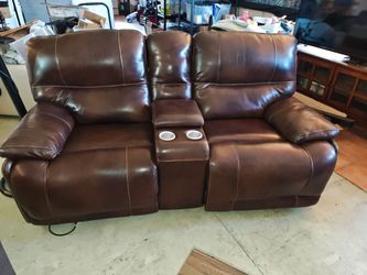 Beautiful Brown Leather Couch - Recline -  110 & USB outlet in Console!