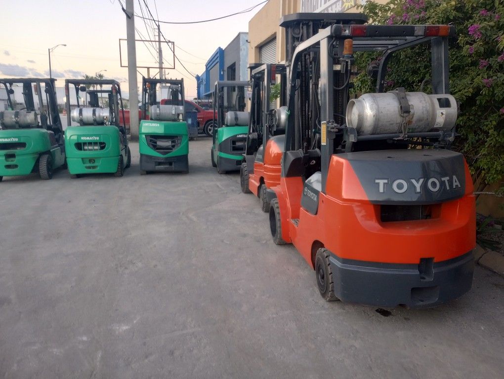 FORKLIFT TODAS LAS MARCAS Y $$$