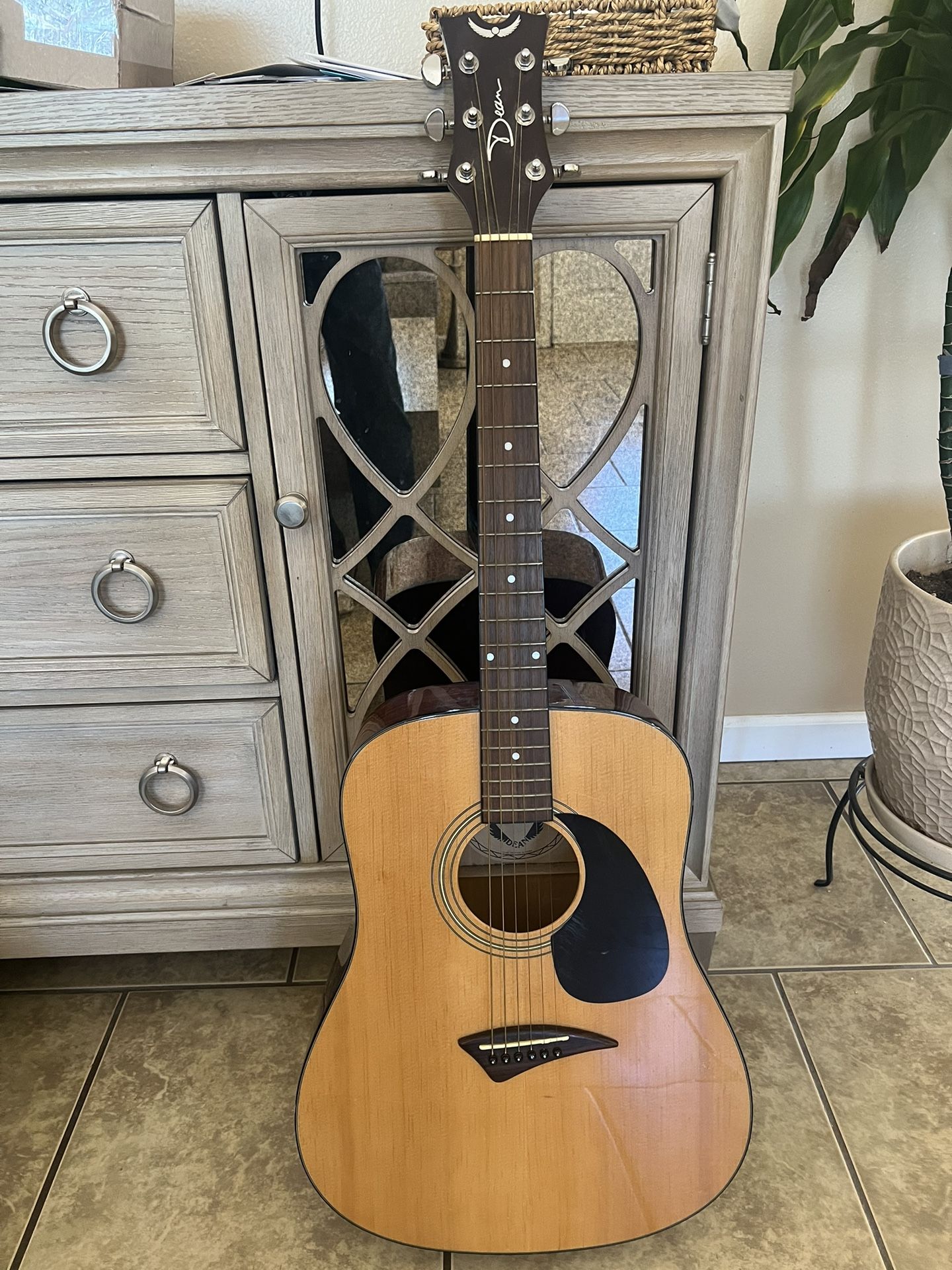 Acustic Guitar