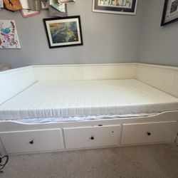 IKEA Hemnes Daybed