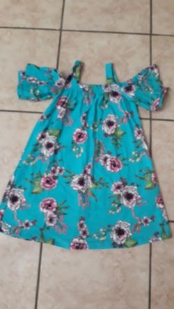 Girl dress size 4/5