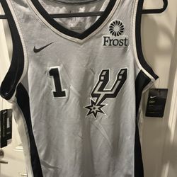 Small Sized Nike San Antonio Spurs Jersey