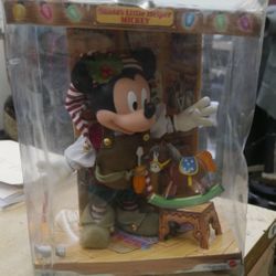 Disney Santa Little Helper Mickey Mouse Christmas Holiday Doll Mattel 2001 new