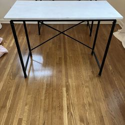 Desk-metal/wood