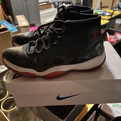 Jordan Bred 11 (Size 8)