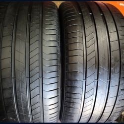 315/35R22
