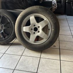 Spare Tires Jeep Cherokee Or Durango 