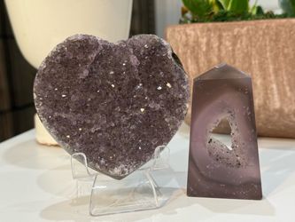 Amethyst Crystal Heart and Agate Tower Set
