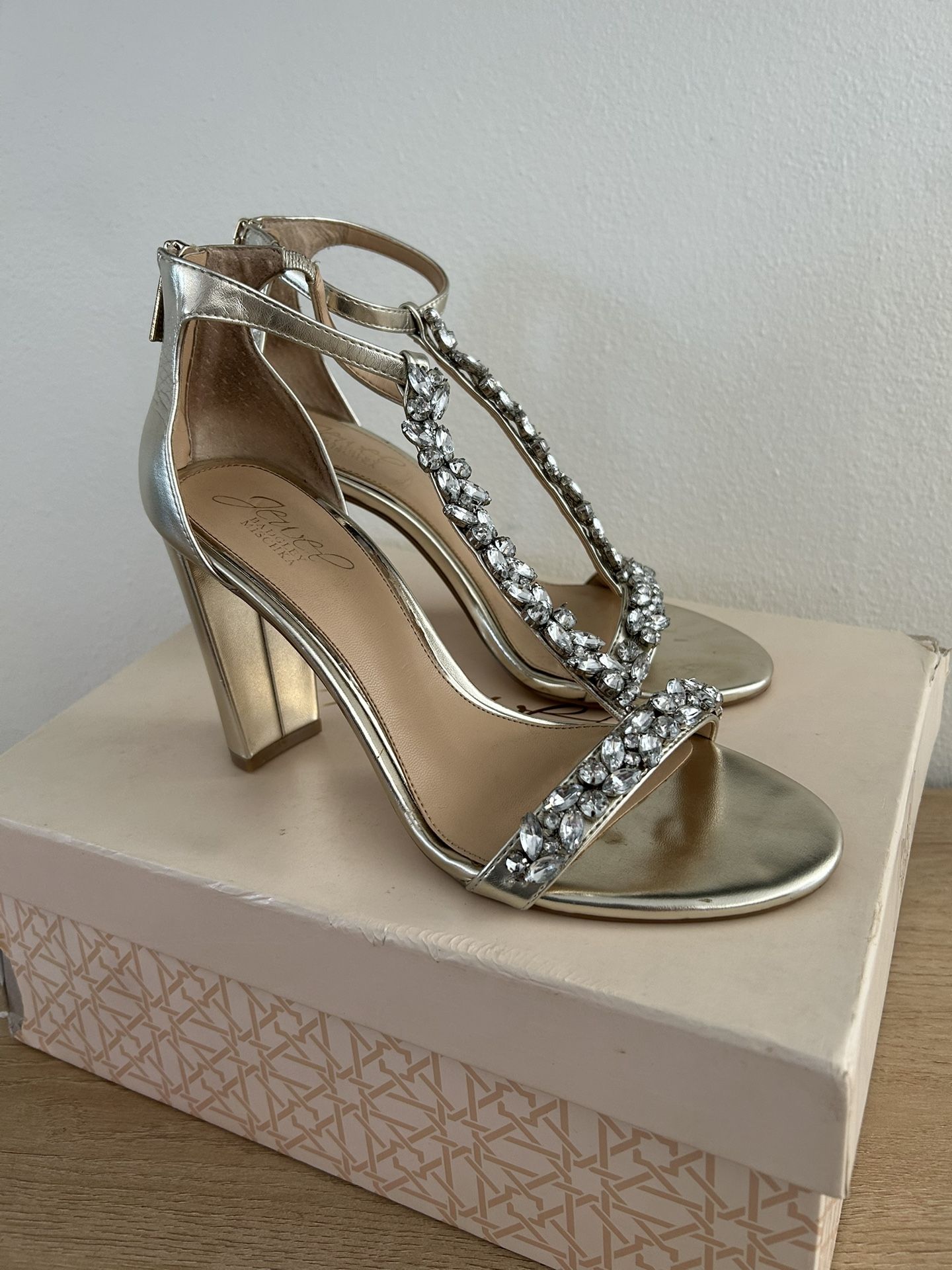 ewel by Badgley Mischka Heels – Size 7