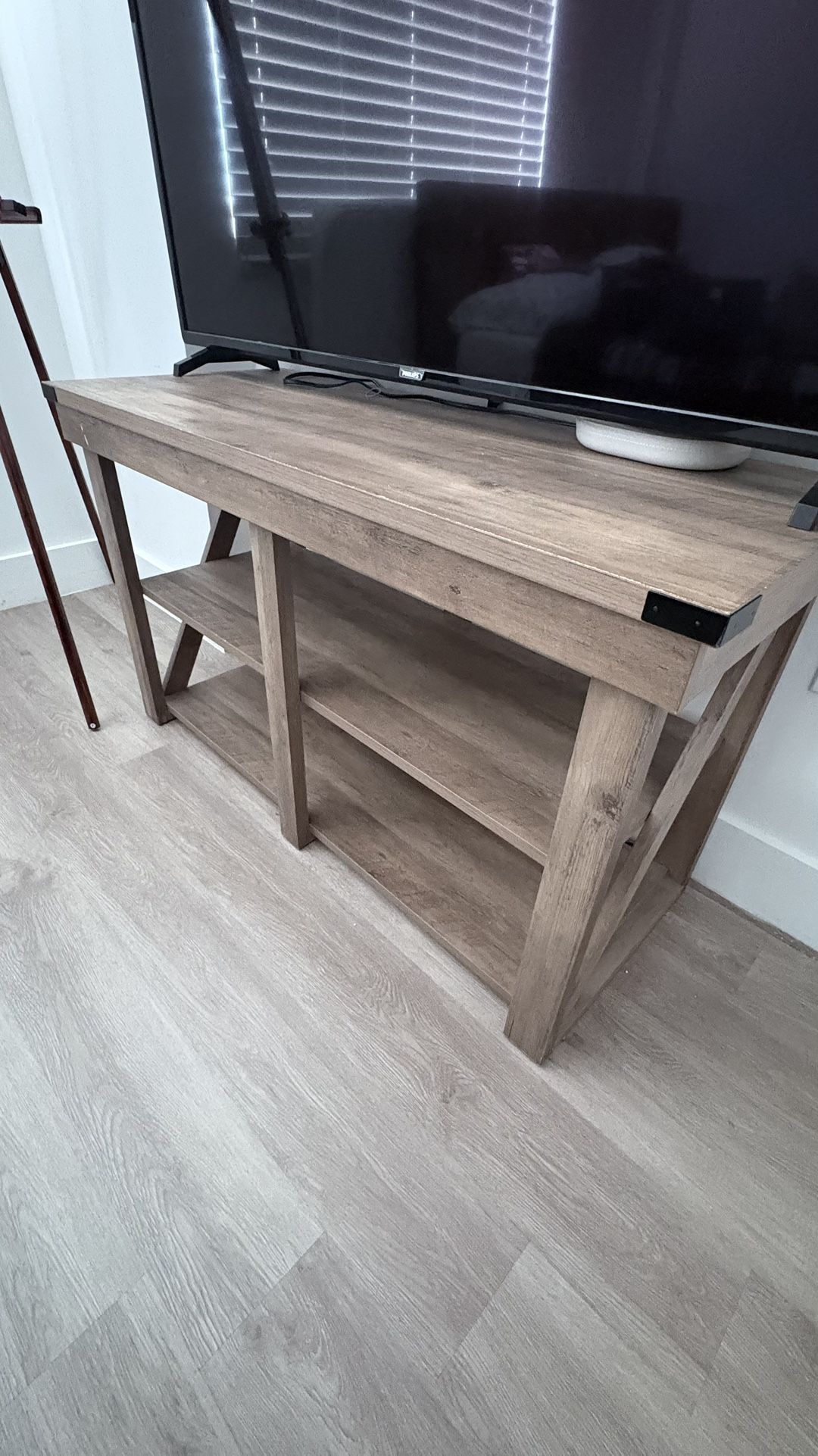 SALE!!!! Rustic Wooden TV Console / Entry Table – Great Condition