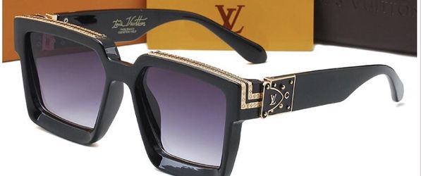 Lv Sunglasses With Case And Dustbag 