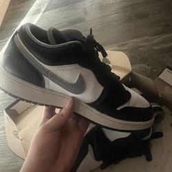 Air Jordans 1 Grade School Size 