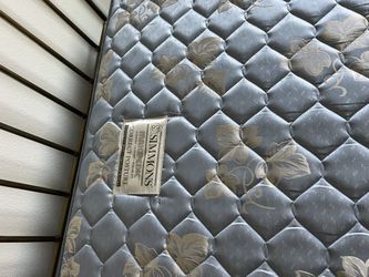 Full Sube Mattress And box Sprinter
