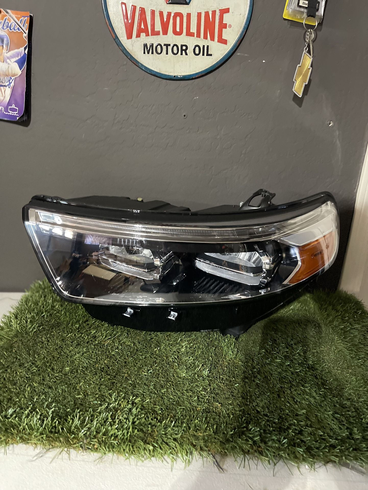 Ford Explorer Headlight