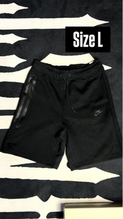 Nike Tech Shorts Size L