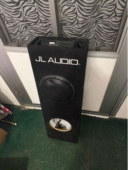 Jl audio 3v3 8 inch sub